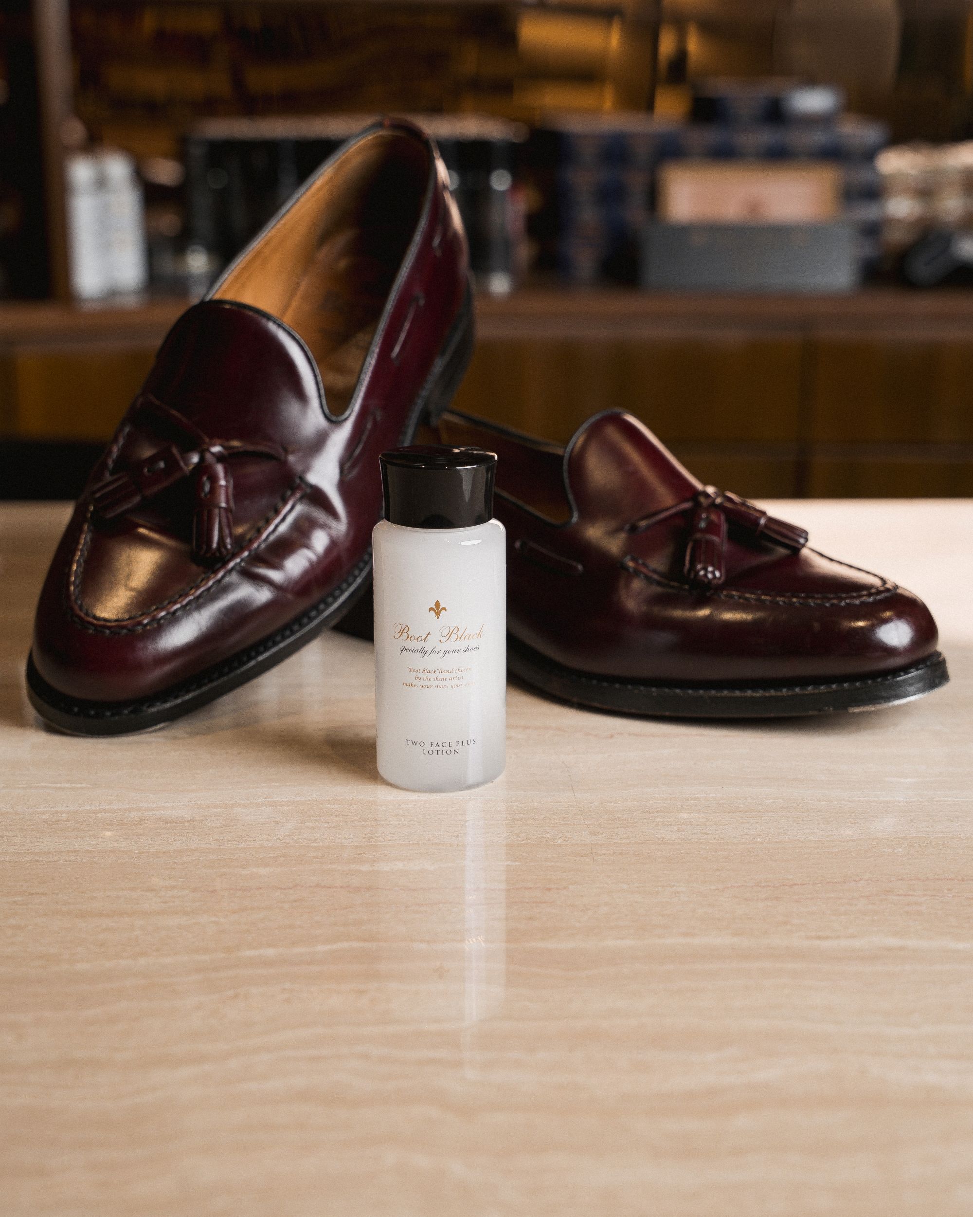 Berwick tassel loafer กับผลิตภัณฑ์ Boot Black
