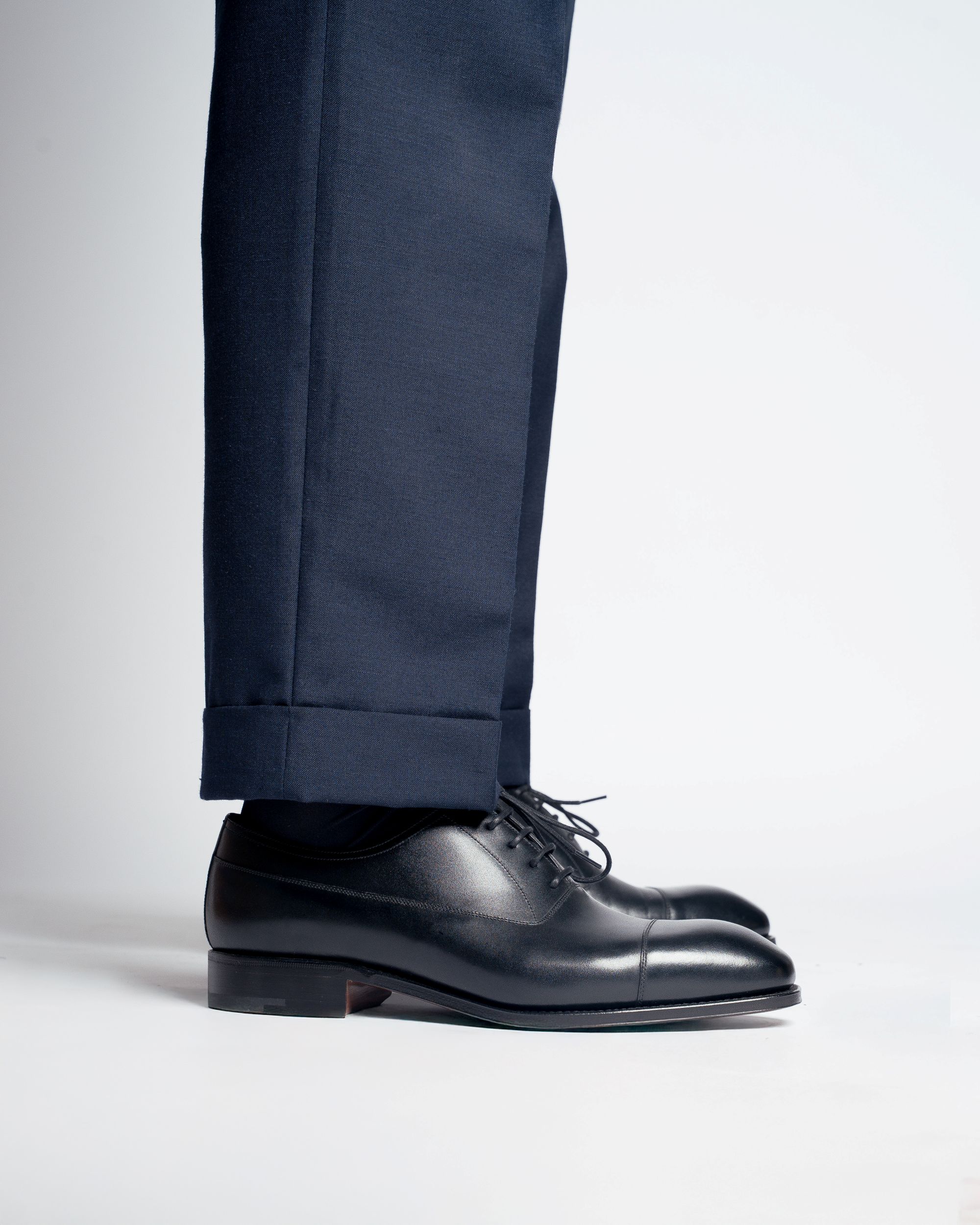 Carmina 10085 Balmoral Cap Toe Oxford มุมมองด้านหน้า